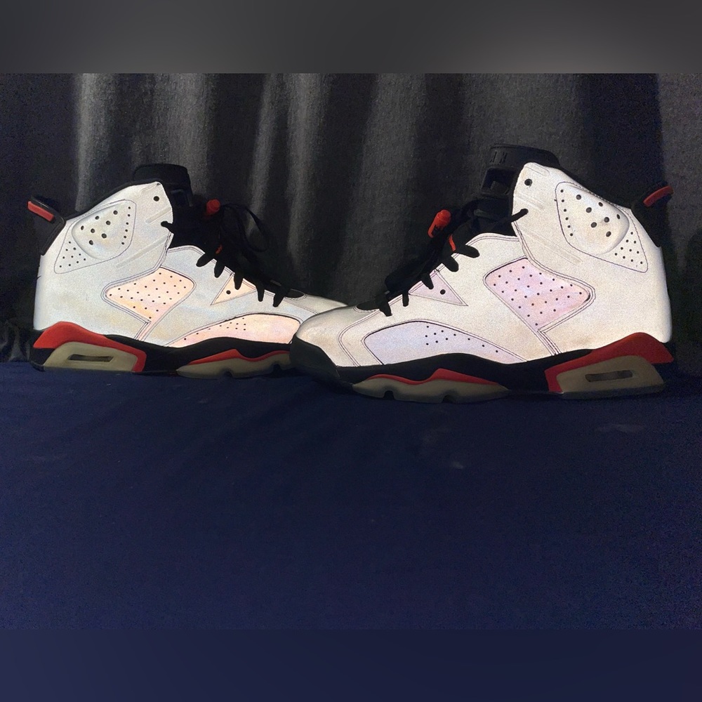JORDAN 6 REFLECTIONS OF A CHAMPION